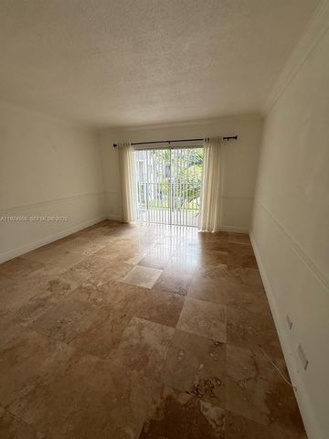 8101 SW 72 AV 214W, Miami, FL 33143