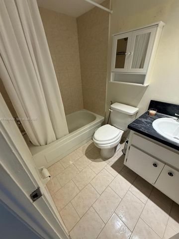 8101 SW 72 AV 214W, Miami, FL 33143