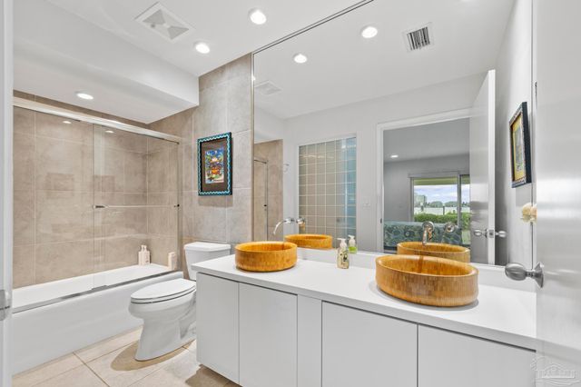 208 Sabine Dr, Pensacola Beach, FL 32561