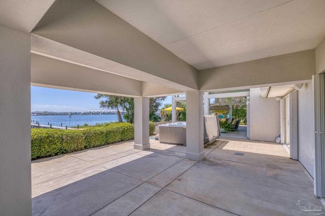 208 Sabine Dr, Pensacola Beach, FL 32561