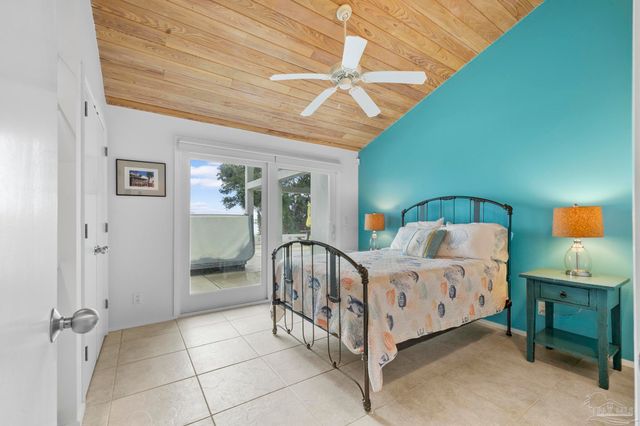 208 Sabine Dr, Pensacola Beach, FL 32561