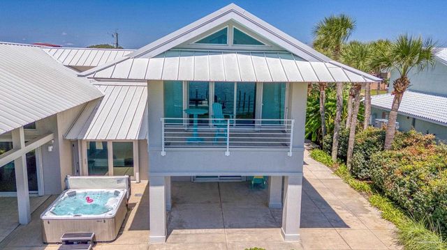 208 Sabine Dr, Pensacola Beach, FL 32561