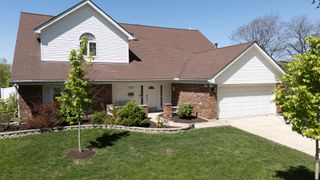 23W160 Woodcroft Drive, Glen Ellyn, IL 60137