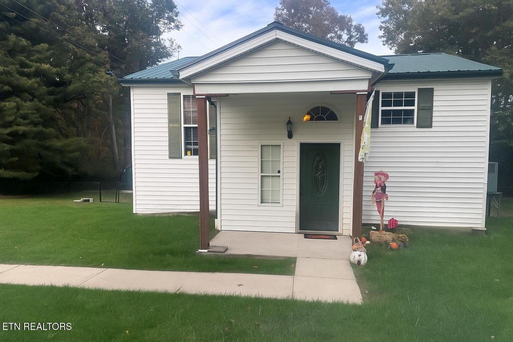 156 Ivanhoe Lane, Crossville, TN 38555