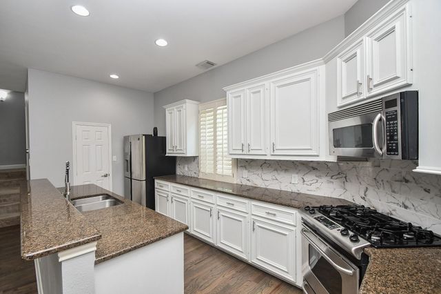 1016 Studer Street, Houston, TX 77007