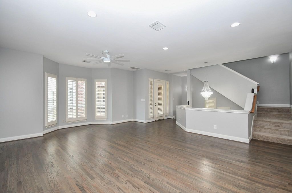 1016 Studer Street, Houston, TX 77007