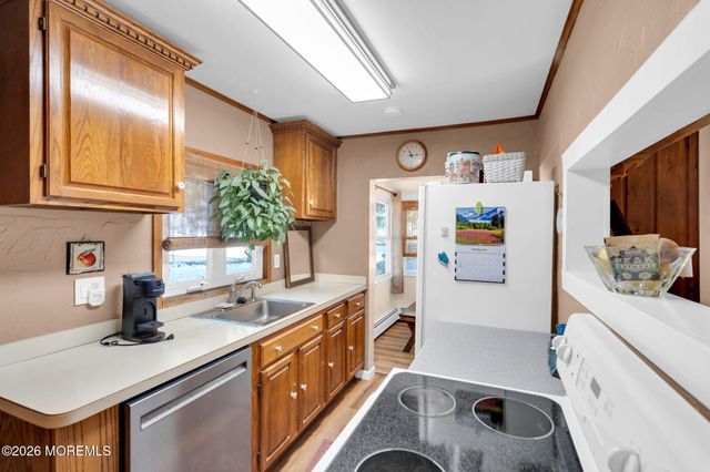 20 Pinehurst Road, Brick, NJ 08723