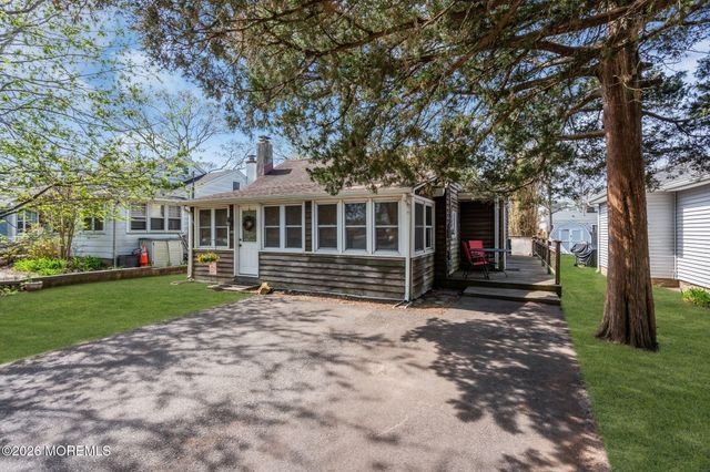 20 Pinehurst Road, Brick, NJ 08723