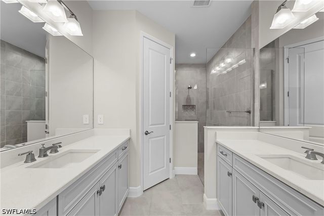 2373 Ariane DR, Naples, FL 34112
