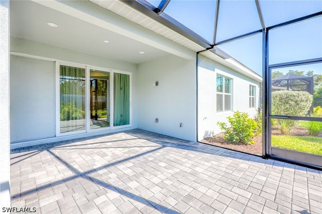 2373 Ariane DR, Naples, FL 34112