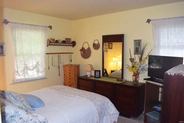 811 Hartford Court, Evansville, IN 47710
