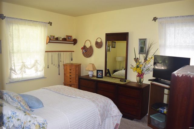 811 Hartford Court, Evansville, IN 47710