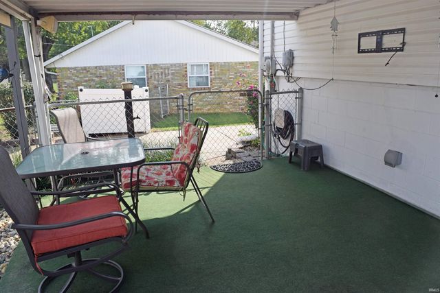 811 Hartford Court, Evansville, IN 47710