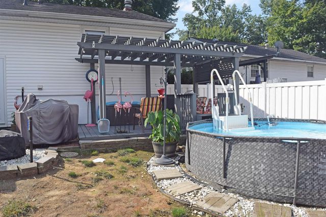 811 Hartford Court, Evansville, IN 47710
