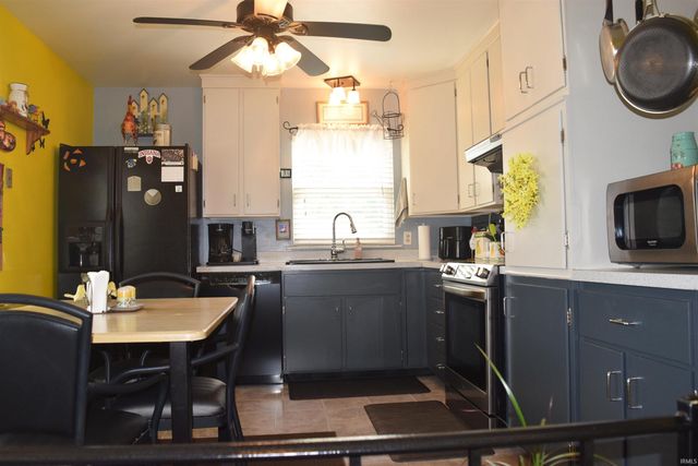 811 Hartford Court, Evansville, IN 47710