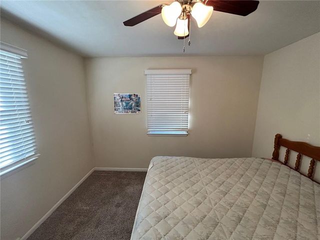 1833 N Cedar Street, Nevada, MO 64772