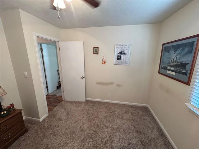 1833 N Cedar Street, Nevada, MO 64772