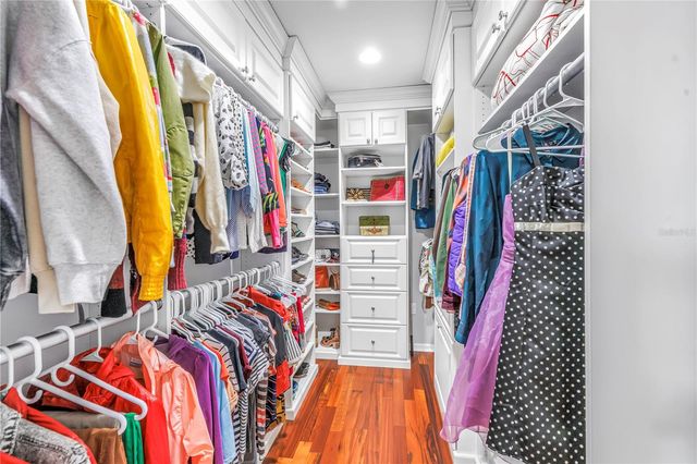 5284 6TH WAY N, St Petersburg, FL 33703