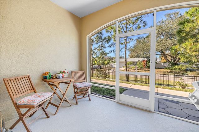 5284 6TH WAY N, St Petersburg, FL 33703