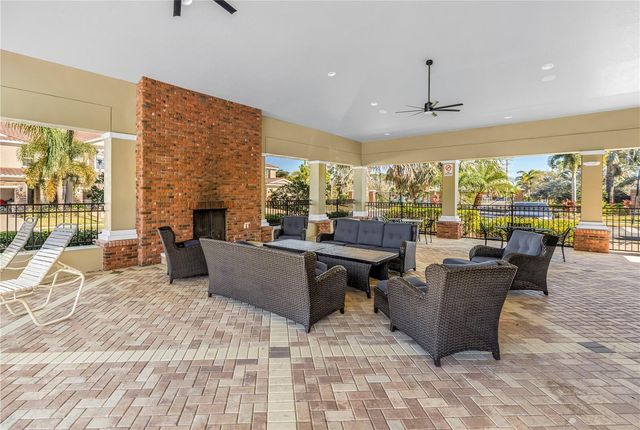 5284 6TH WAY N, St Petersburg, FL 33703