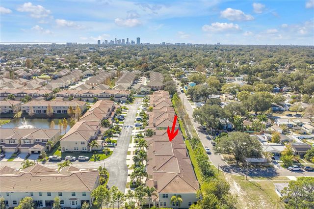 5284 6TH WAY N, St Petersburg, FL 33703