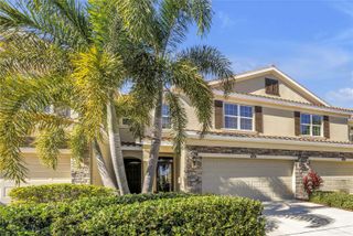 5284 6TH WAY N, St Petersburg, FL 33703