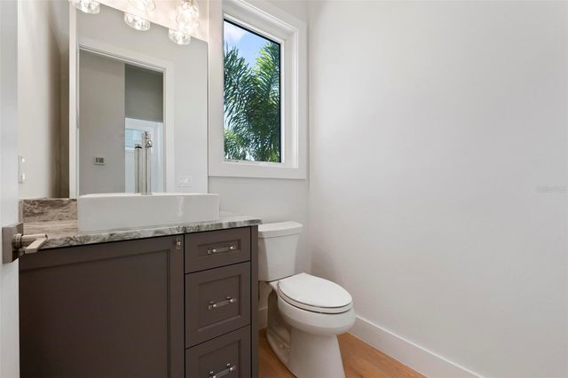 533 VENICE LANE, Sarasota, FL 34242