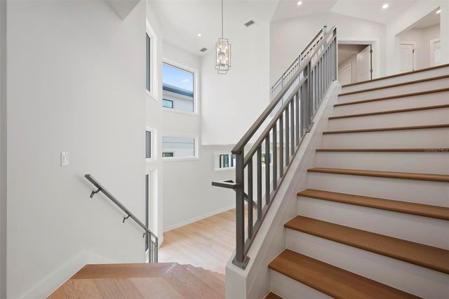 533 VENICE LANE, Sarasota, FL 34242