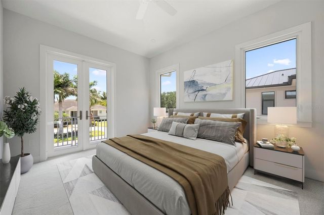 533 VENICE LANE, Sarasota, FL 34242