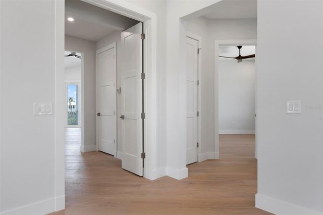 533 VENICE LANE, Sarasota, FL 34242