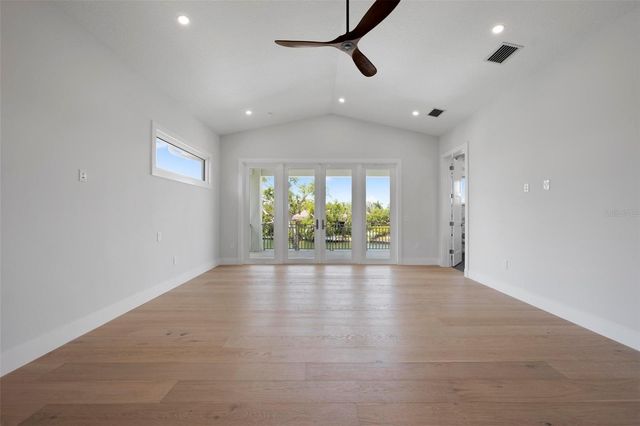 533 VENICE LANE, Sarasota, FL 34242