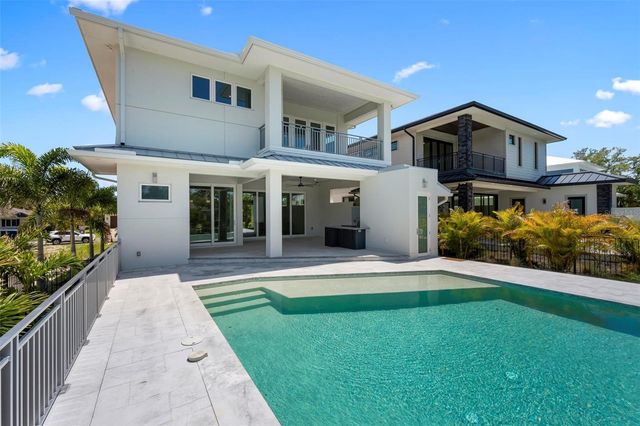 533 VENICE LANE, Sarasota, FL 34242