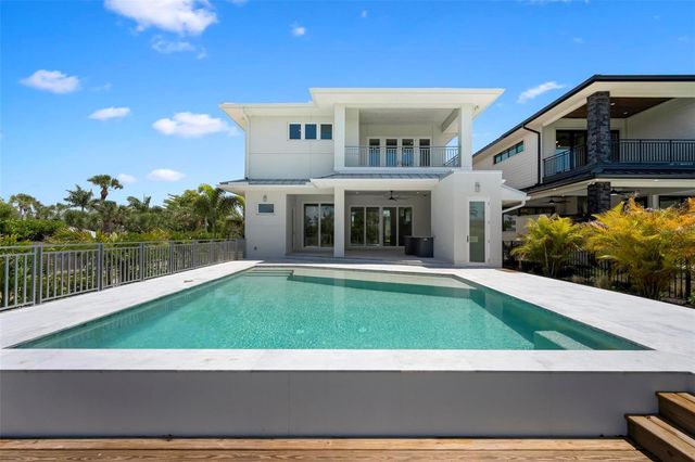 533 VENICE LANE, Sarasota, FL 34242
