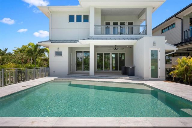 533 VENICE LANE, Sarasota, FL 34242