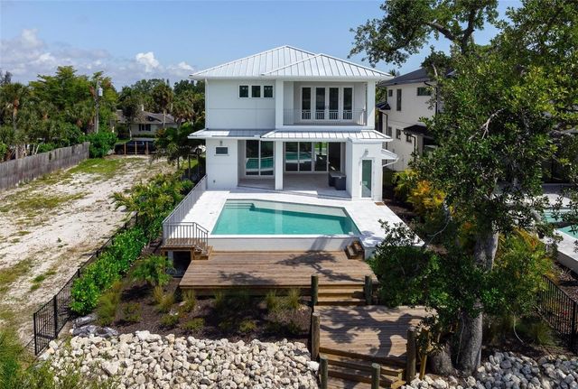 533 VENICE LANE, Sarasota, FL 34242