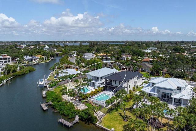 533 VENICE LANE, Sarasota, FL 34242