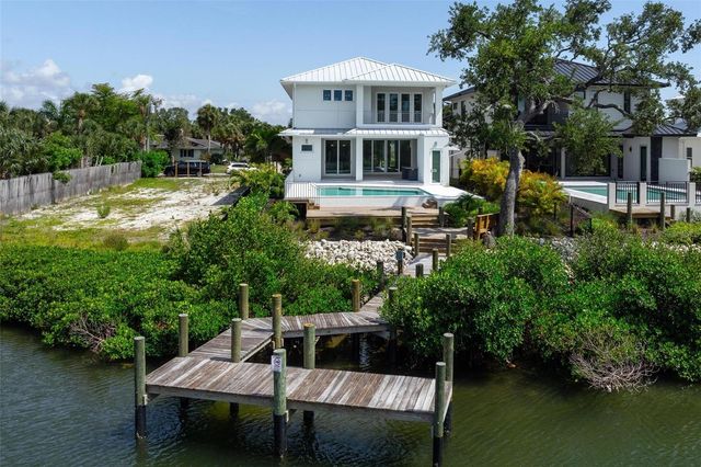 533 VENICE LANE, Sarasota, FL 34242