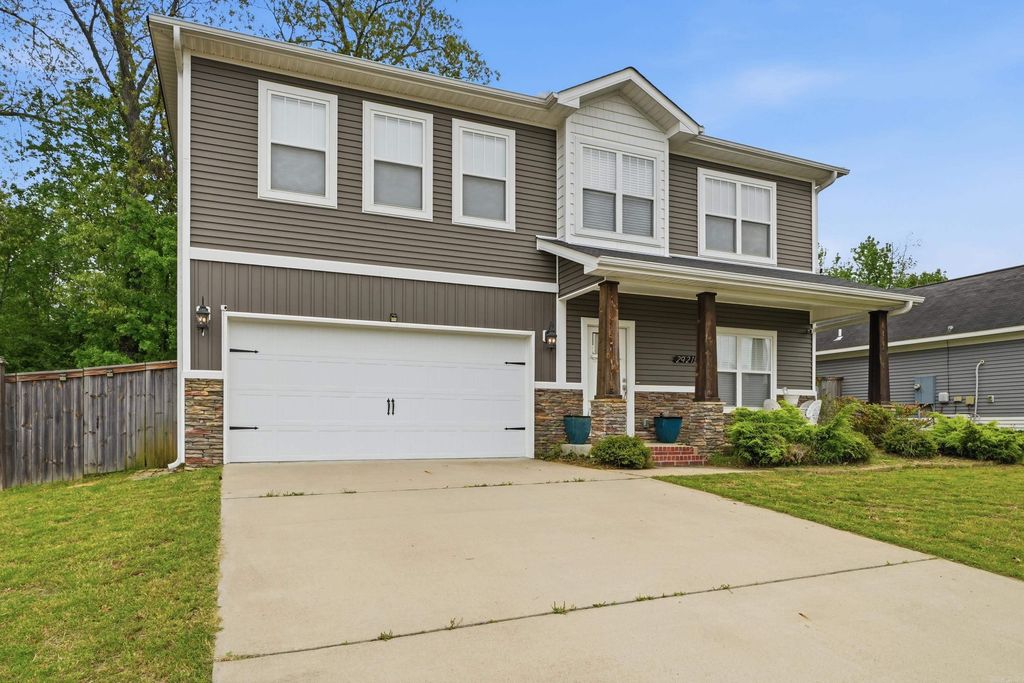 2921 Gillis Drive, Benton, AR 72015