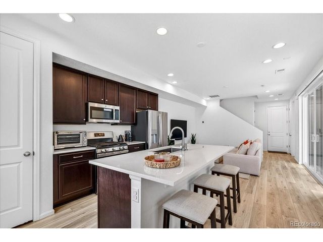 46 N Trussville St, Aurora, CO 80018