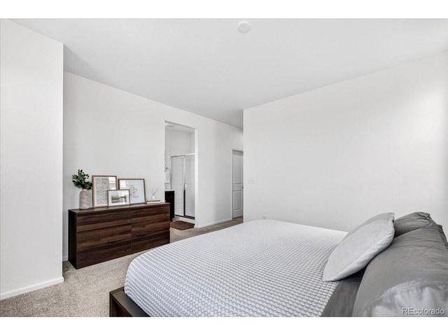 46 N Trussville St, Aurora, CO 80018