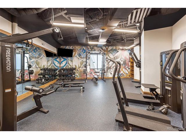 46 N Trussville St, Aurora, CO 80018