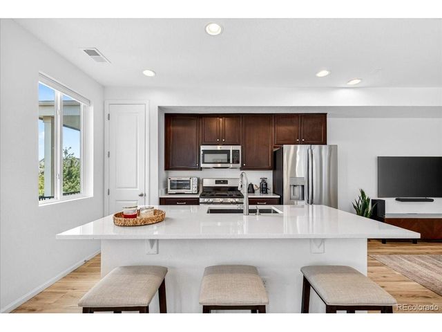 46 N Trussville St, Aurora, CO 80018