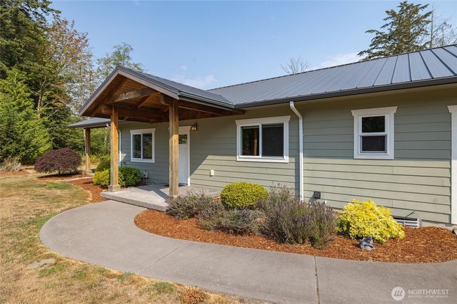 13812 Marihugh Road, Mount Vernon, WA 98273