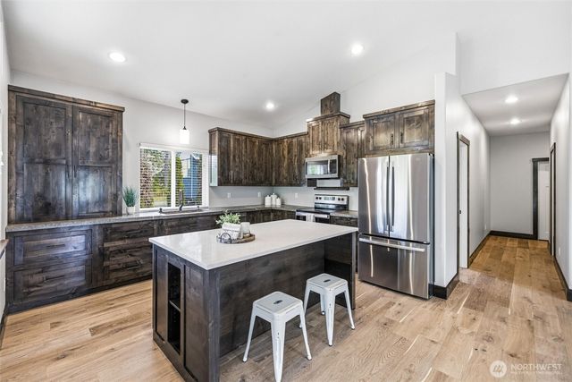 13812 Marihugh Road, Mount Vernon, WA 98273