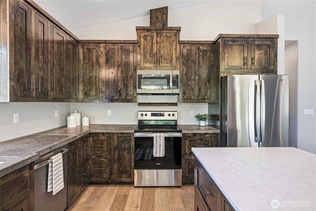 13812 Marihugh Road, Mount Vernon, WA 98273