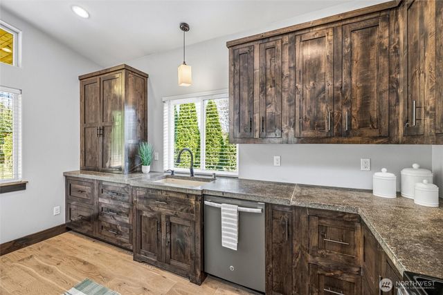 13812 Marihugh Road, Mount Vernon, WA 98273