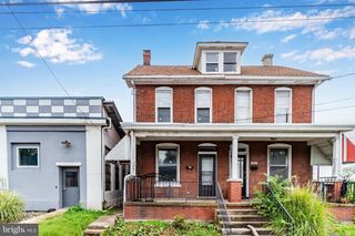2041 GREENWOOD ST, Harrisburg, PA 17104