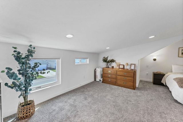 4323 E Cleveland Ave, Spokane, WA 99217