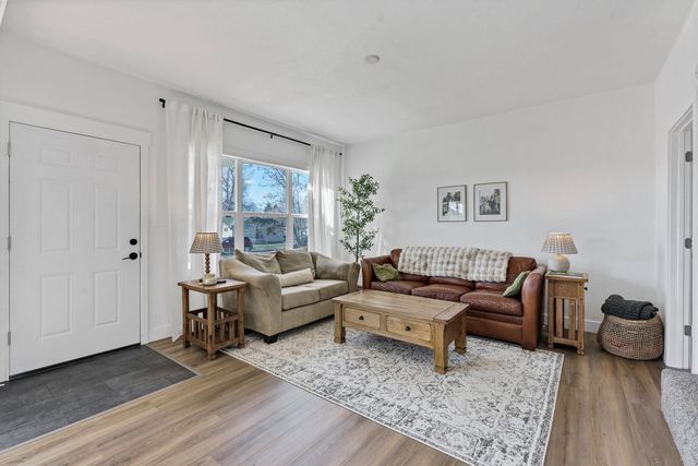 4323 E Cleveland Ave, Spokane, WA 99217