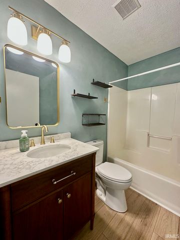 5927 S Phyllis Court, Bloomington, IN 47403
